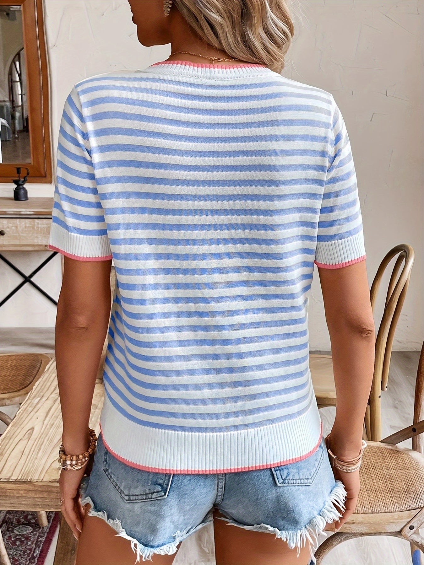Striped Cropped Knit Top with Contrast Trim and Round Neck - Image 2